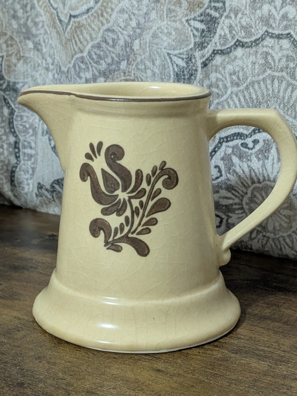Vintage Pfaltzgraff Village Castle Creamer/Pitcher - Picture 10 of 11